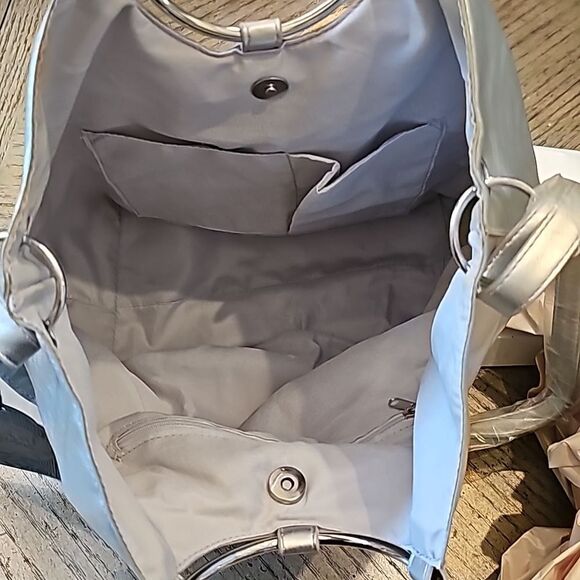 Star ring tote bag silver sequin NWT T shirt and Jeans - Picture 8 of 10